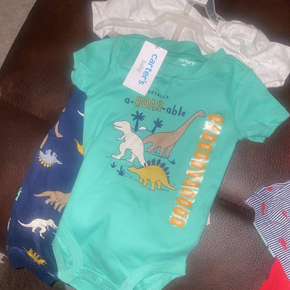 Carters size 12 months baby clothes 3 out fits free Onesie - Picture 6 of 6